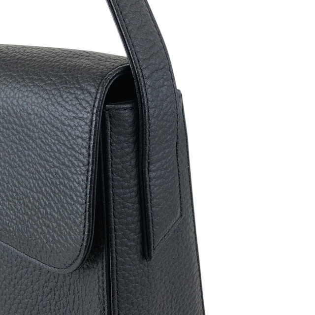 Yves Saint Laurent イヴ・サンローラン ショルダーバッグ ブラック ロゴ レザー セミショルダーバッグ vintage ヴィンテージ オールド vgm3f4