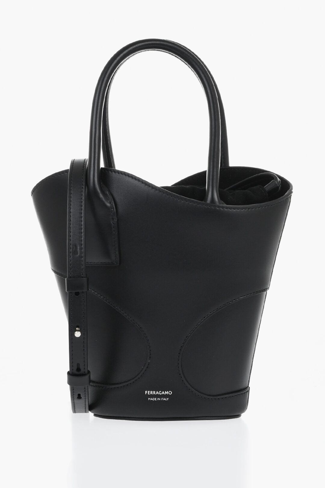 SALVATORE FERRAGAMO サルヴァトーレフェラガモ バッグ レザー