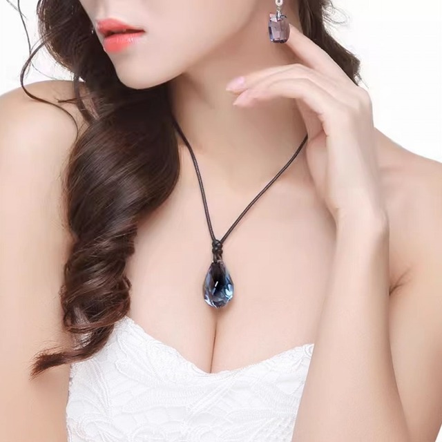 クリスタルペンダント AC0058