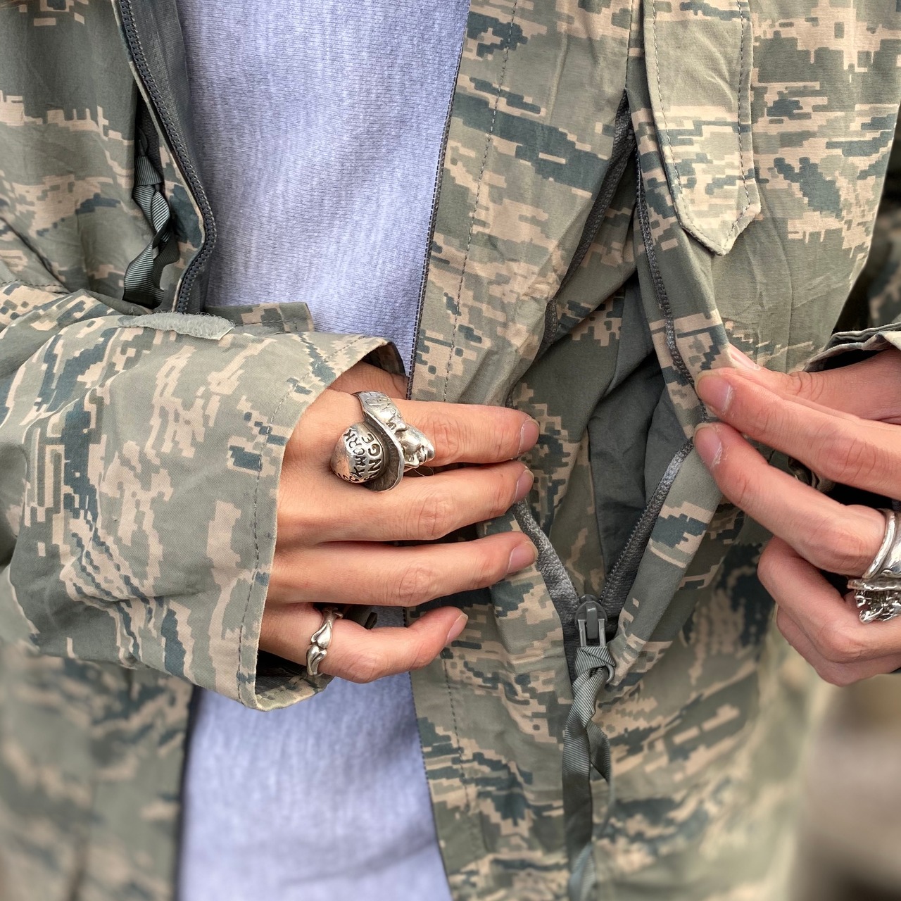 09年納品 U.S.AIR FORCE 米軍実品 APECS ABU デジタルタイガーカモ 