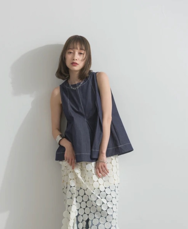 ナンバーミーTOKYO" TAC FLARE NO SLEEVE TOPS"INDIGO