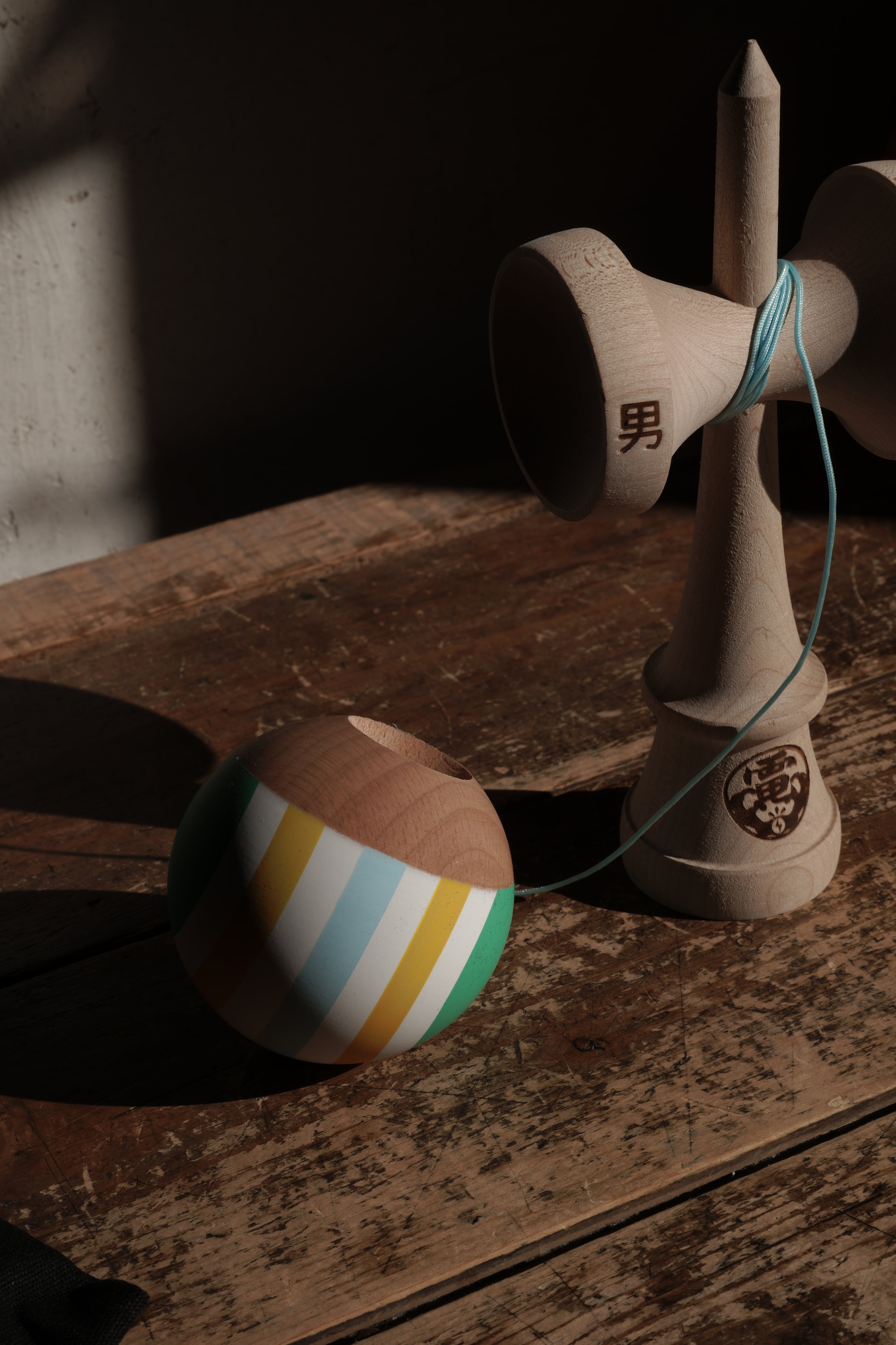 sol kendamas 電気湯けん玉 | muumuu coffee