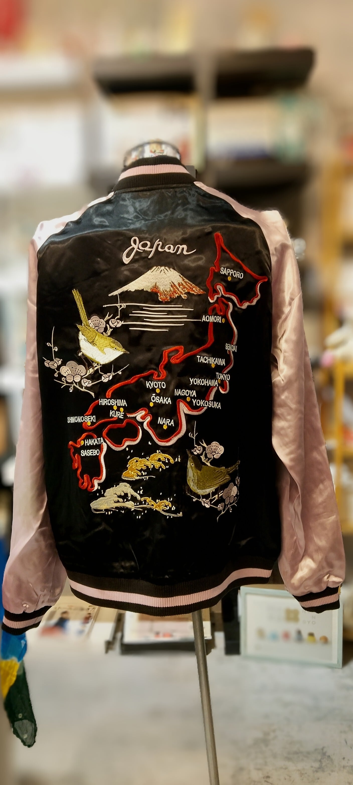 雅結 スカジャン リバーシブル 桜 鷹 五重塔 日本地図 松 新作限定商品⭐早春の日本地図 刺繍 リバ－シブルスカジャン JSKJ-706