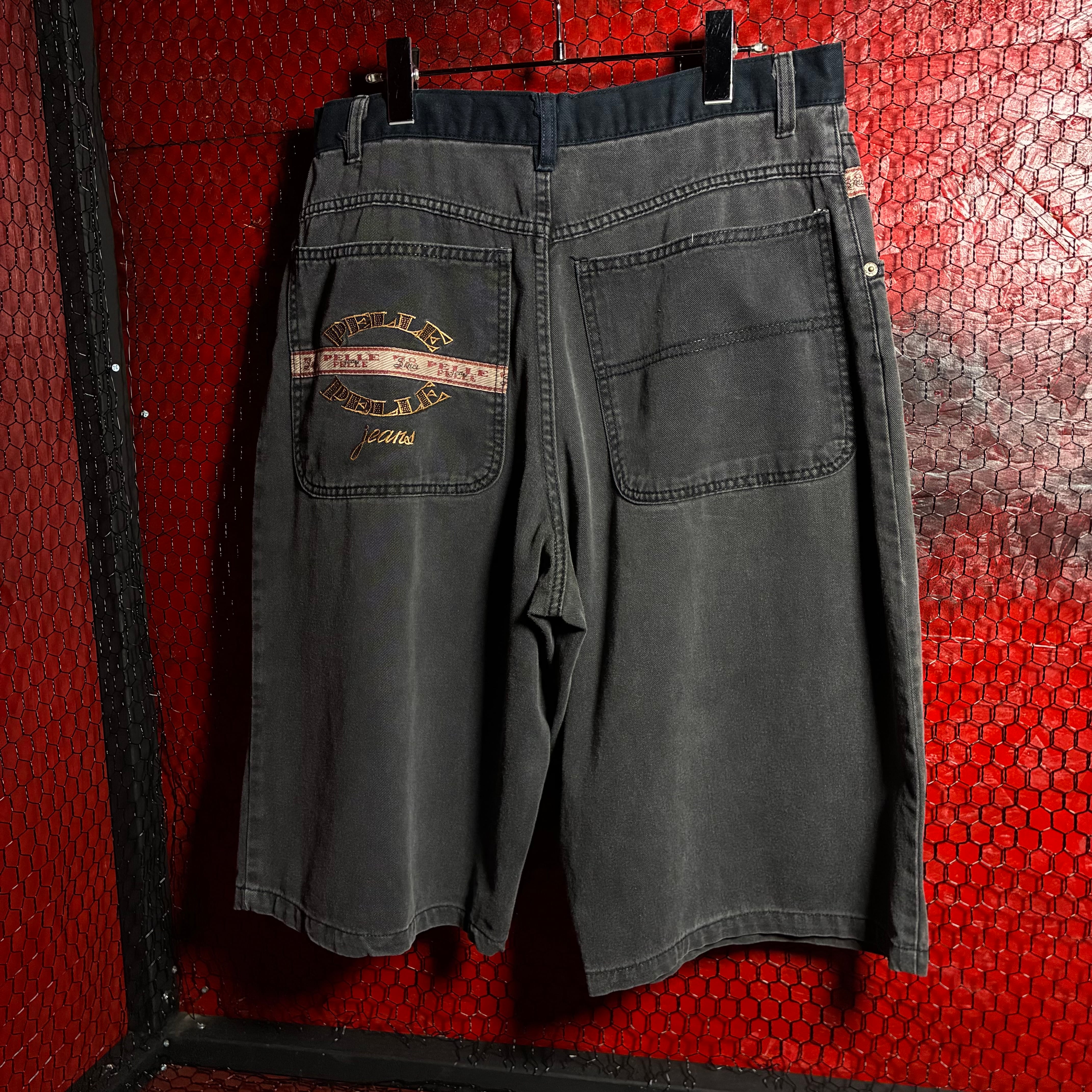 【Pelle Pelle】膝下丈デニムショーツ PELLE PELLE Hip Hop ブラックデニムショーツ 膝下 W36 ペレペレ