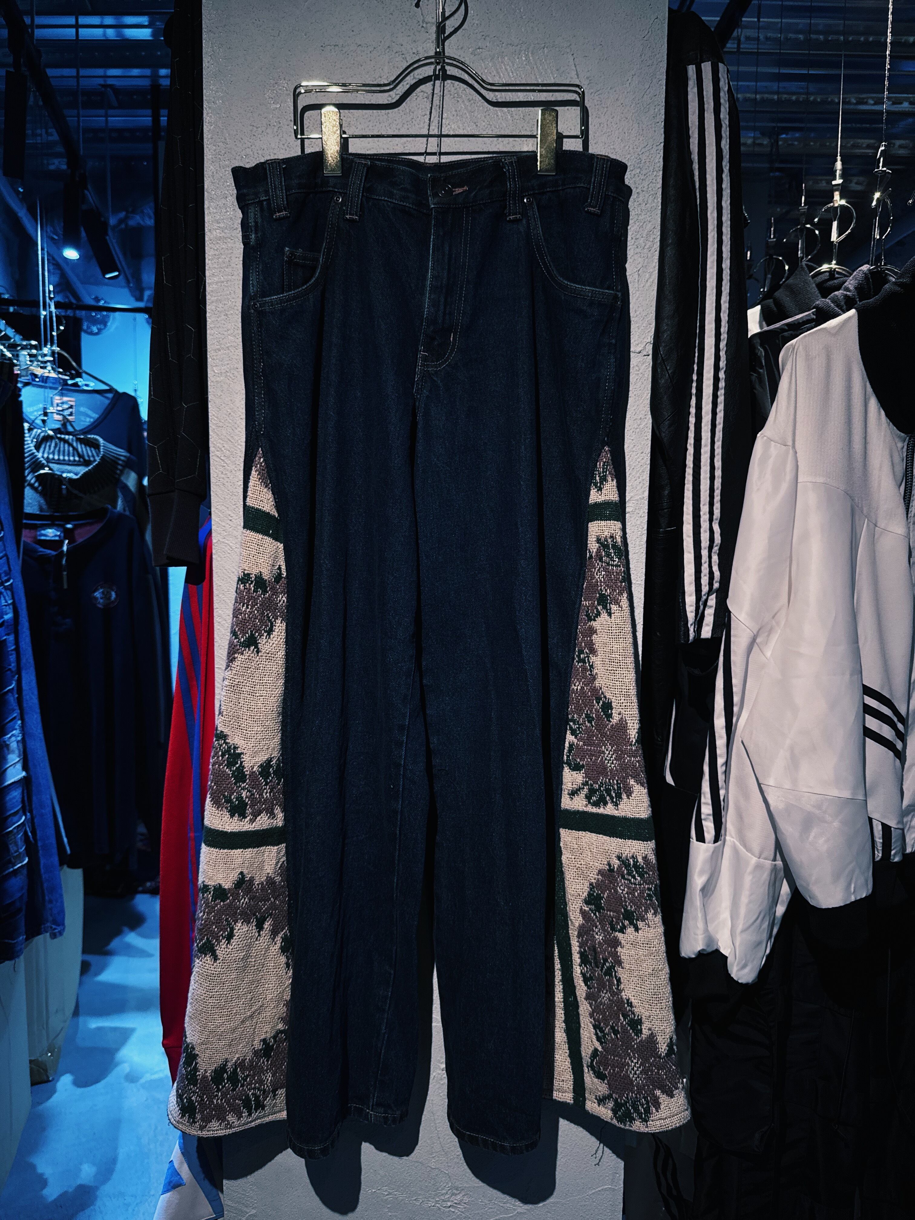 【D4C】Special Re:make "low rise" × "antique rug" docking flare denim