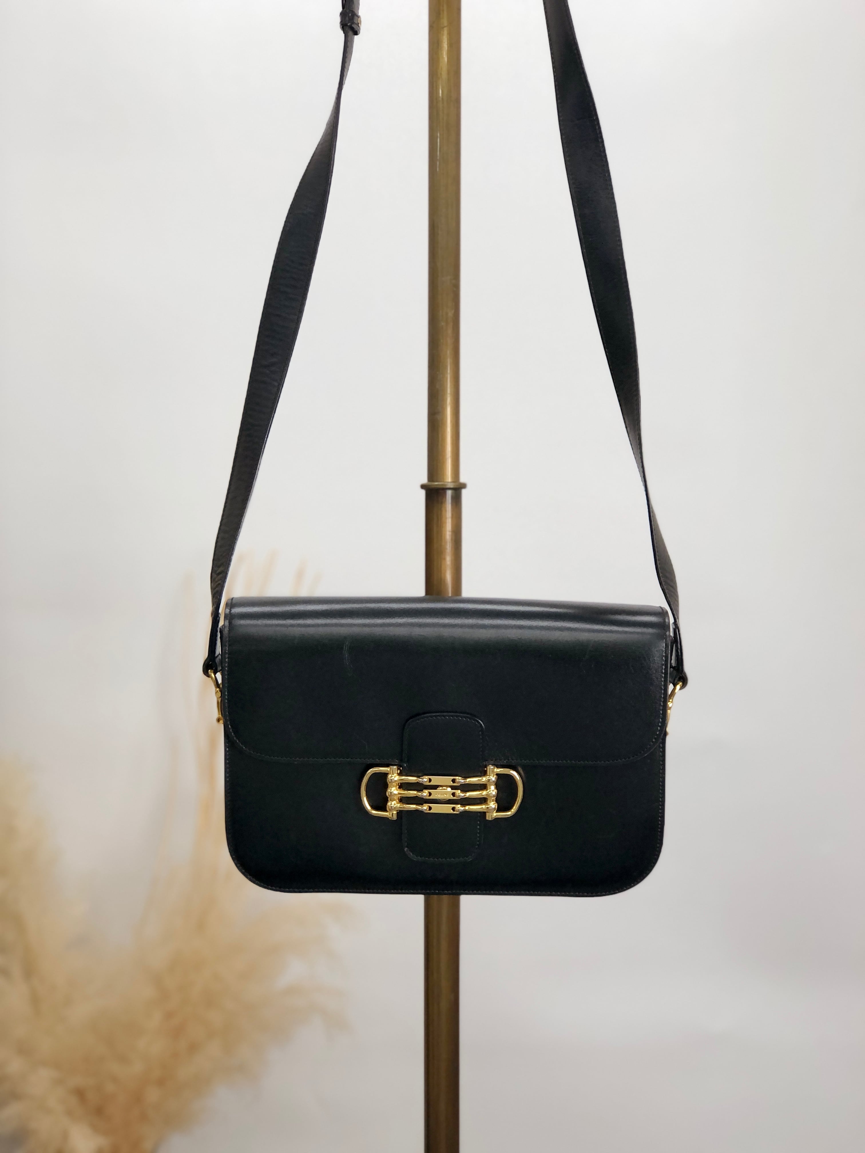 CELINE セリーヌ ショルダーバッグ ブラック ホースビット CELINE セリーヌ ショルダーバッグ ブラック ホースビット