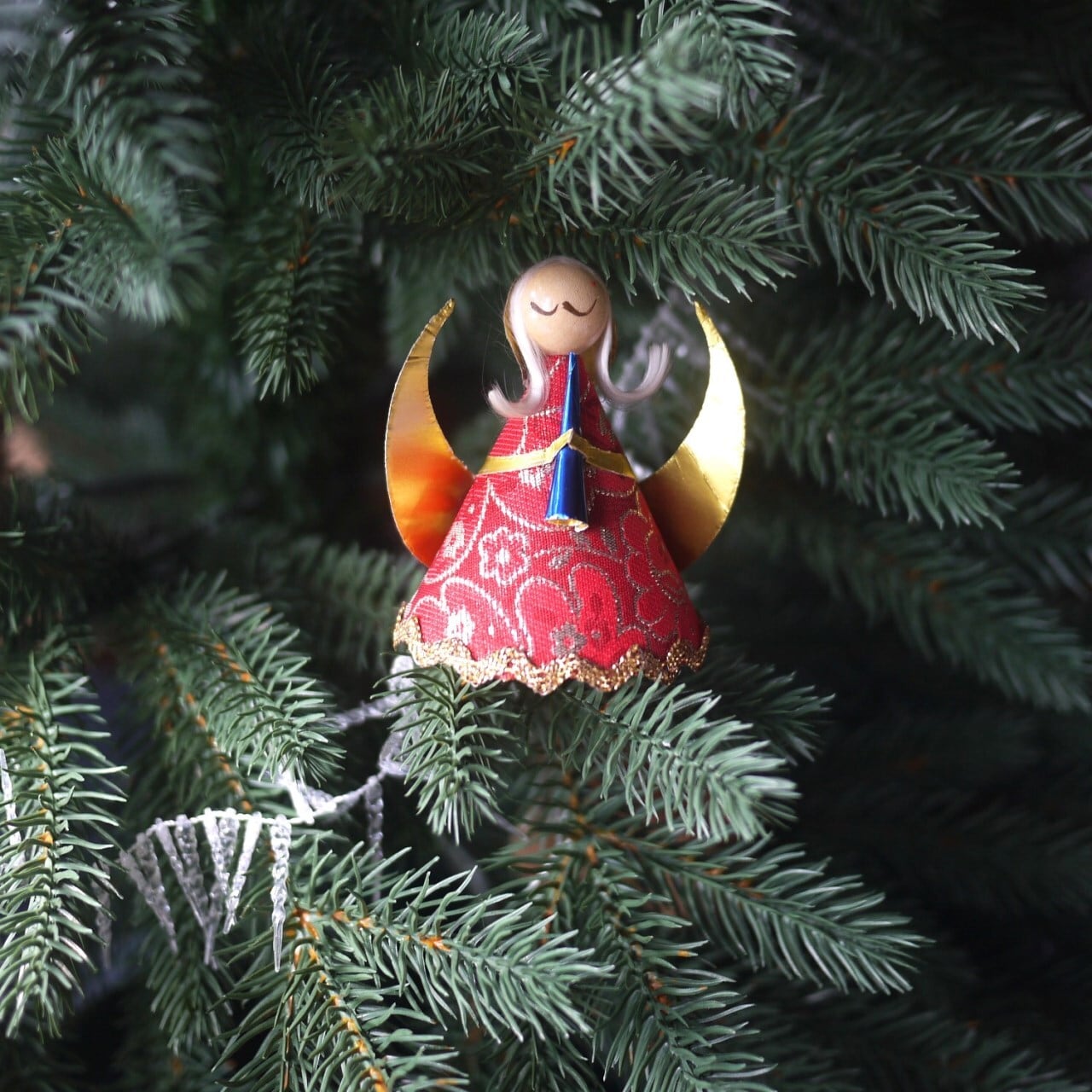 クリスマスツリートッパー ラッパを吹く天使 ドイツ | こりすのパン屋