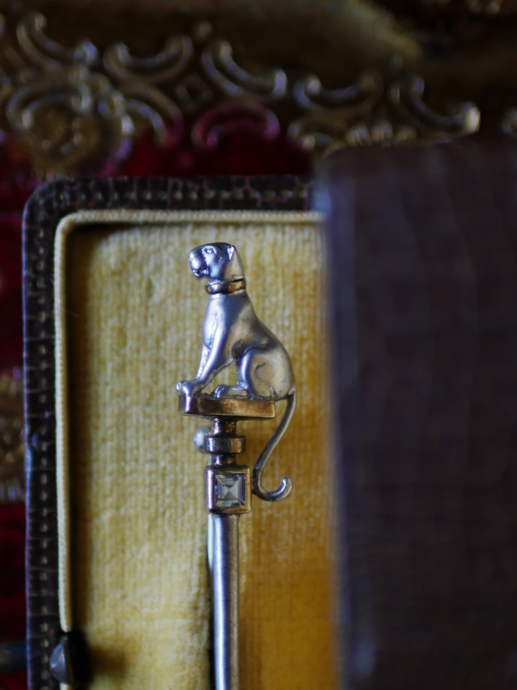 ヒョウ チーター ヴィンテージブローチ フランスアンティーク ブロカントのある暮らし