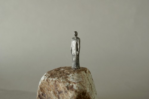 (119) pewter figure-mini石台付_014