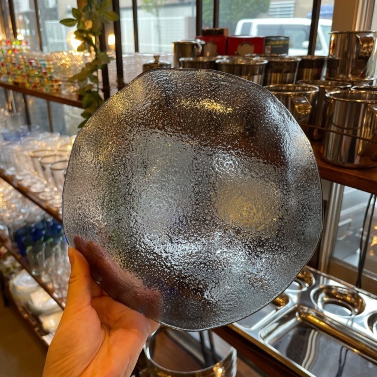 Turkey Organic Glass Bowl M  2color clear black / トルコ製 ガラス ボウル M 全2色 クリア ブラック ガラス食器 透明感 サラダボウル ニュアンス すりガラス風 キッチン雑貨 皿 食器 ギフト プレゼント