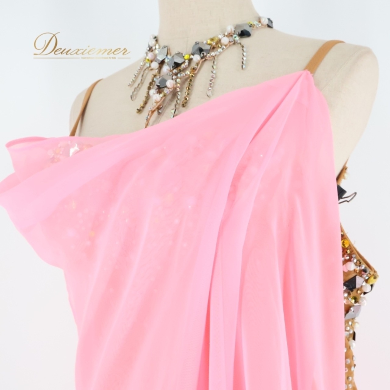 社交ダンス 衣装 タカダンス TAKADANCEラテン ドレス ワンピース デモ 競技 ダンス パーティ レース 透け感 上品 お洒落 ピンク系 ベージュ系 フェミニン ドレープ 競技用シースルー ステージ衣装 エレガント