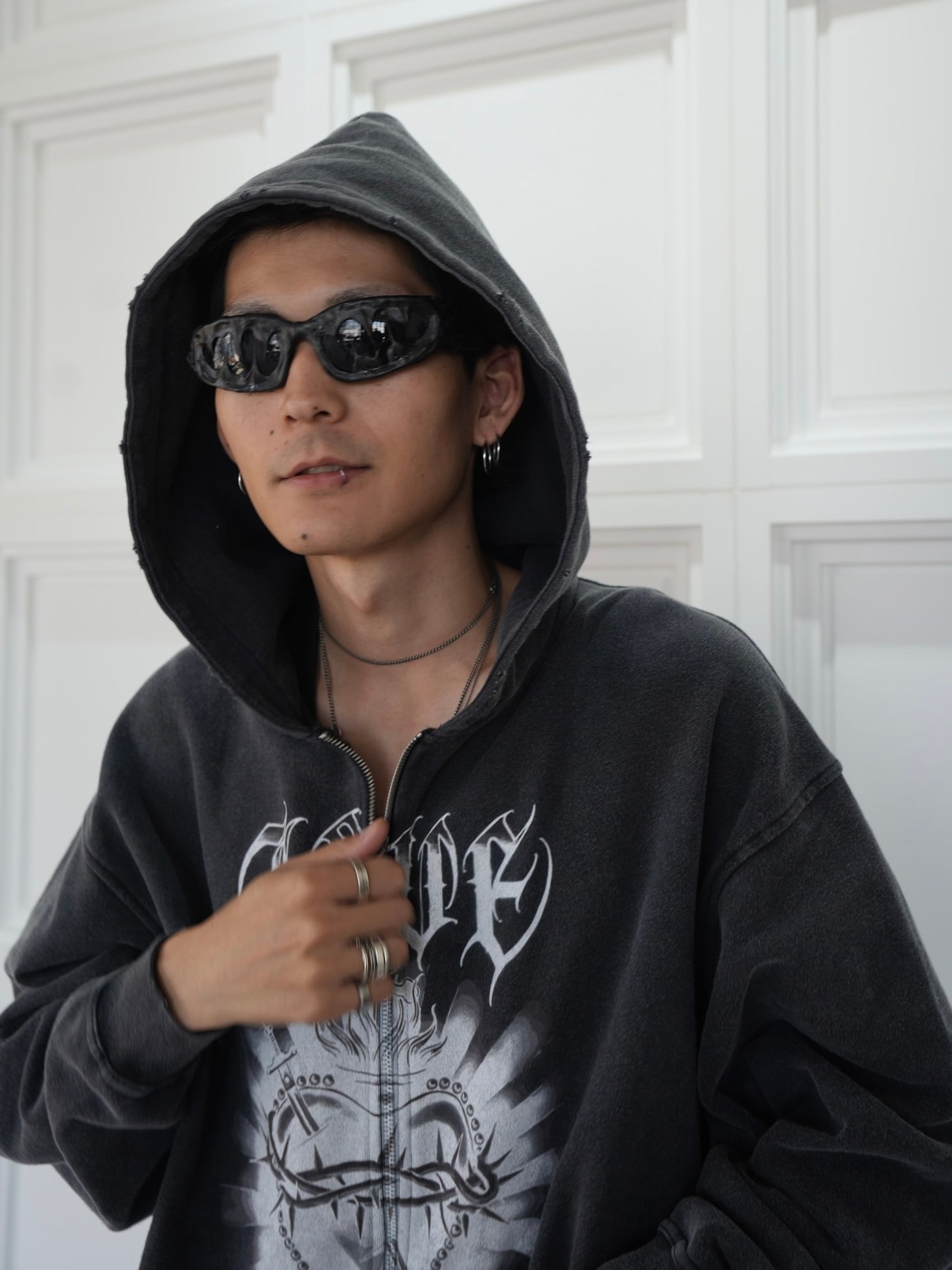 LOVE KILLER】Killer heart barbed wire oversize zip hoodie