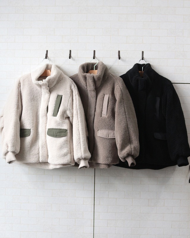 【hunch】くるくるブークレ ショートブルゾン　(251088)