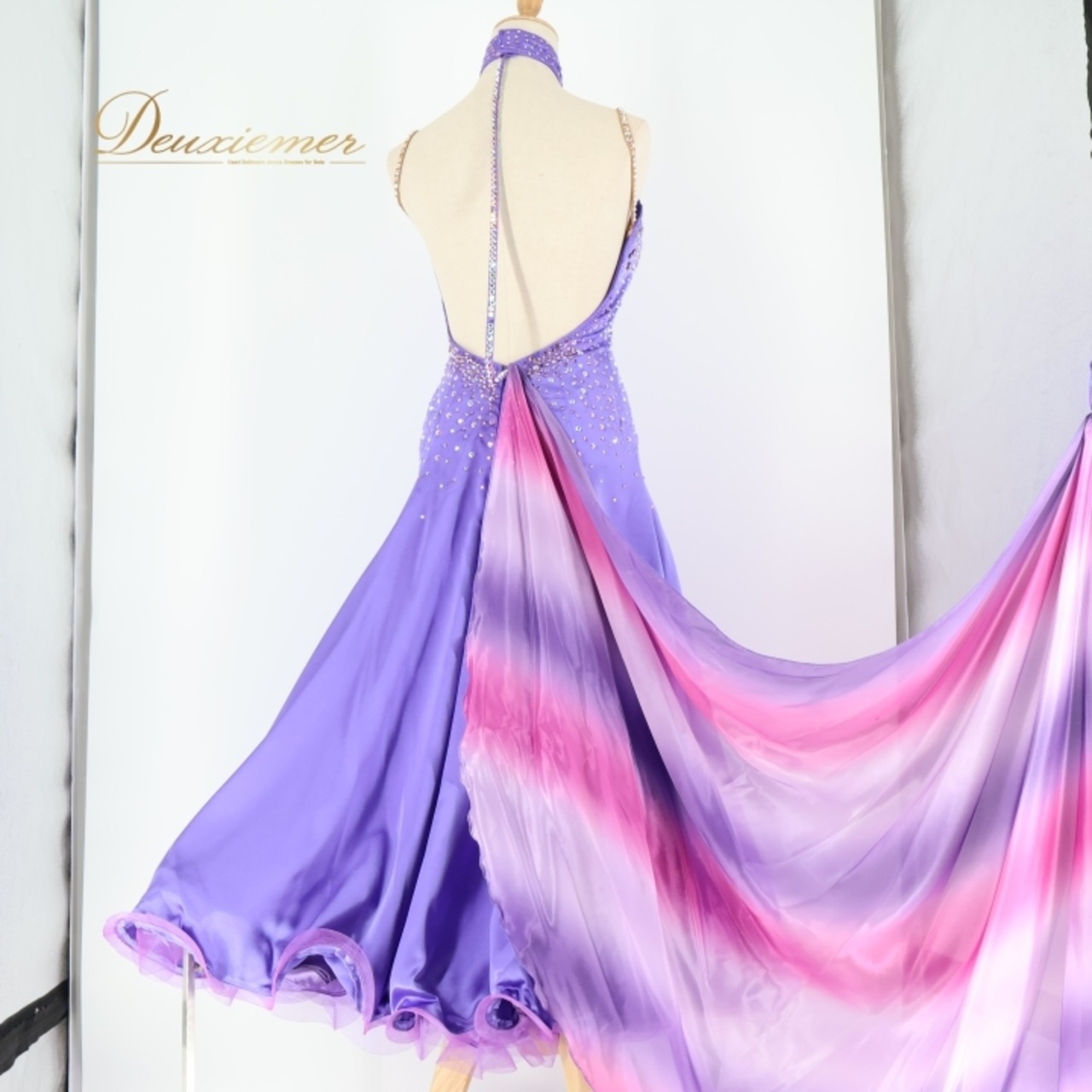 社交ダンス 衣装 スタンダードドレス ドレス ワンピース フロート レース グラデーション 紫 ピンク 光沢 デモ 競技 ダンス パーティ 発表会 無地 バングル ピンク系 パープル系 フロートスカート 競技用 おしゃれ モダン ダンス衣装 派手なドレス 華やか グラデーションドレス