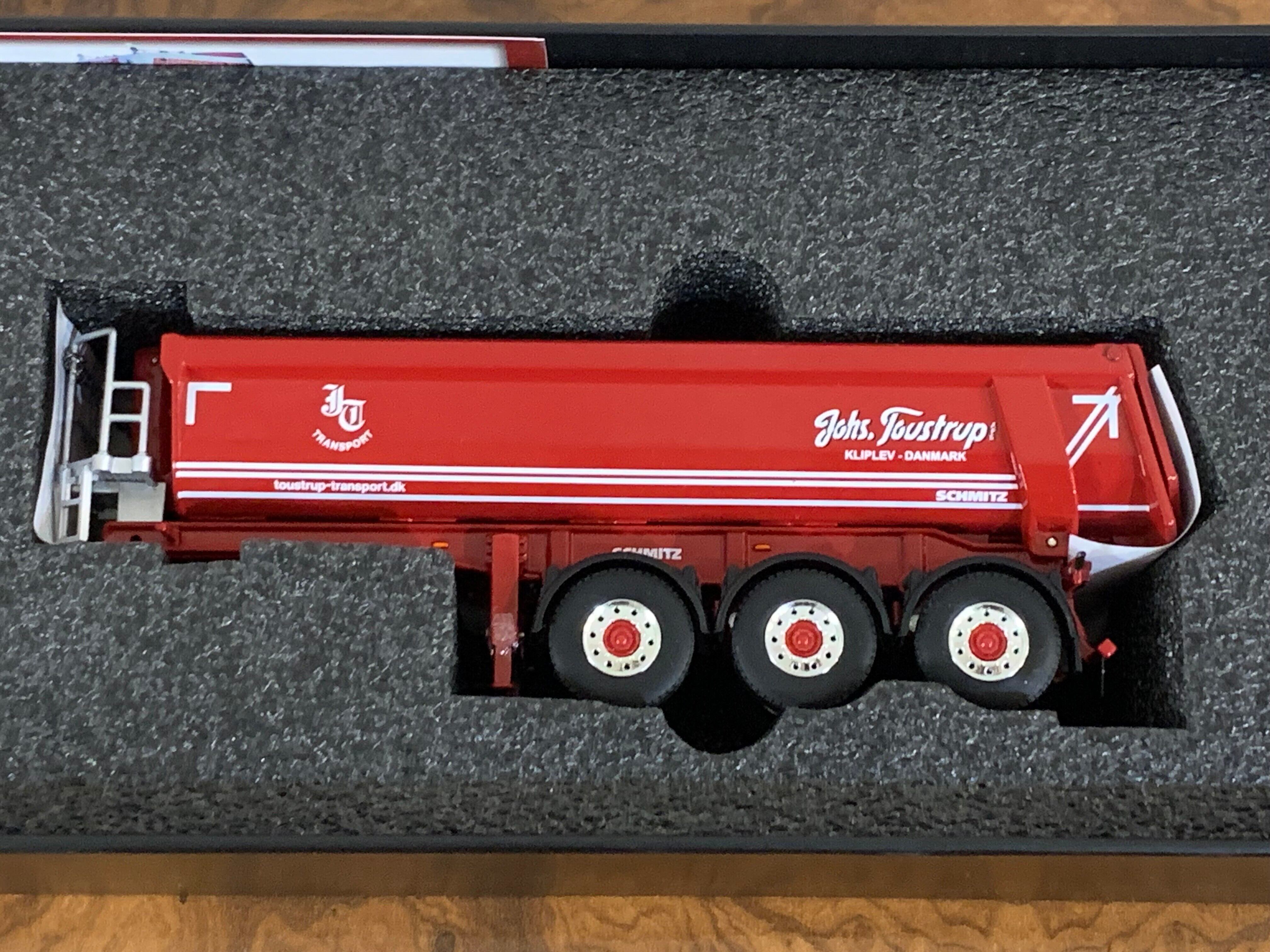1/50 WSI Johs. Toustrup; SCANIA R HIGHLINE CR20H 4X2 HALF PIPE