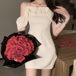 【送料無料】 ミニドレス オフショルダー 無地 夏 30代 40代 体系カバー Aライン フレア レディースファッション 可愛い お出かけ 女子会 デイリーユース お茶会 お呼ばれ ナイトクラブ キャバドレス パーティ オフホワイト お呼ばれ 二次会