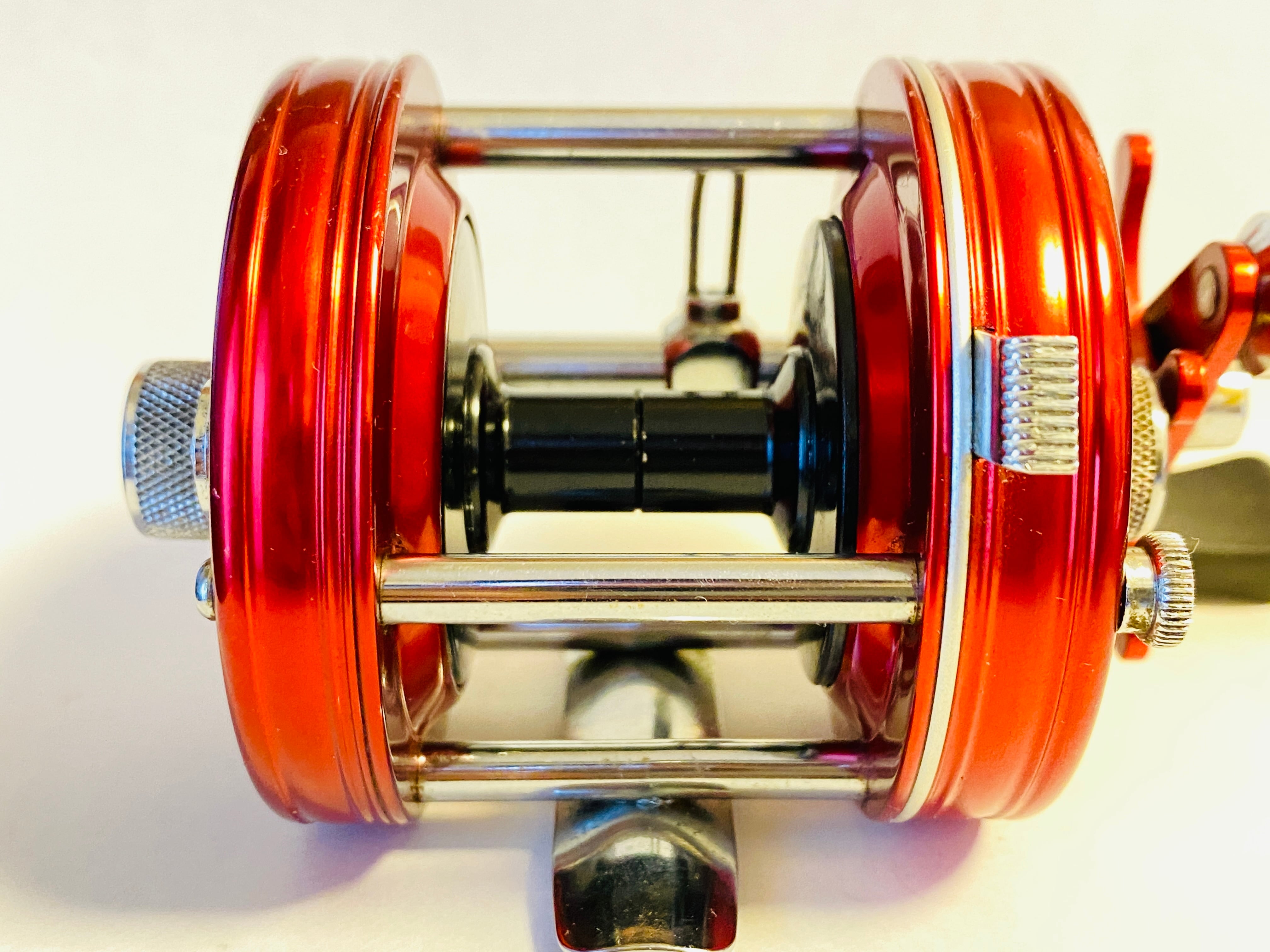 70s ABU 5000B #057200 [8245] | Tackleshop GTA