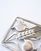 〈Georg Jensen〉Birds and Barley Brooch 250