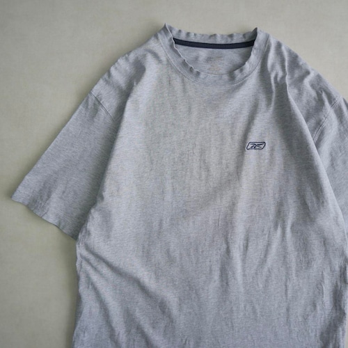 "00's Reebok" logo tee