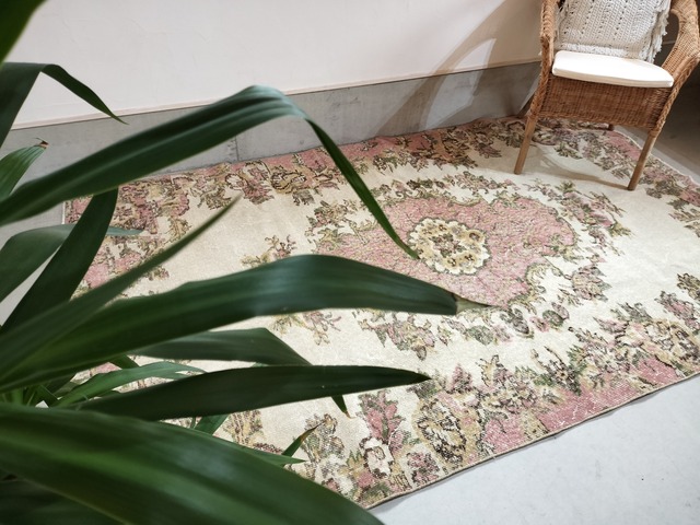 Turkish rug 261✕162cm No.386