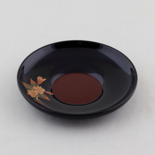 1611  輪島塗　茶托／4.2ダルマ形／黒塗／草花絵替わり蒔絵／五枚組
