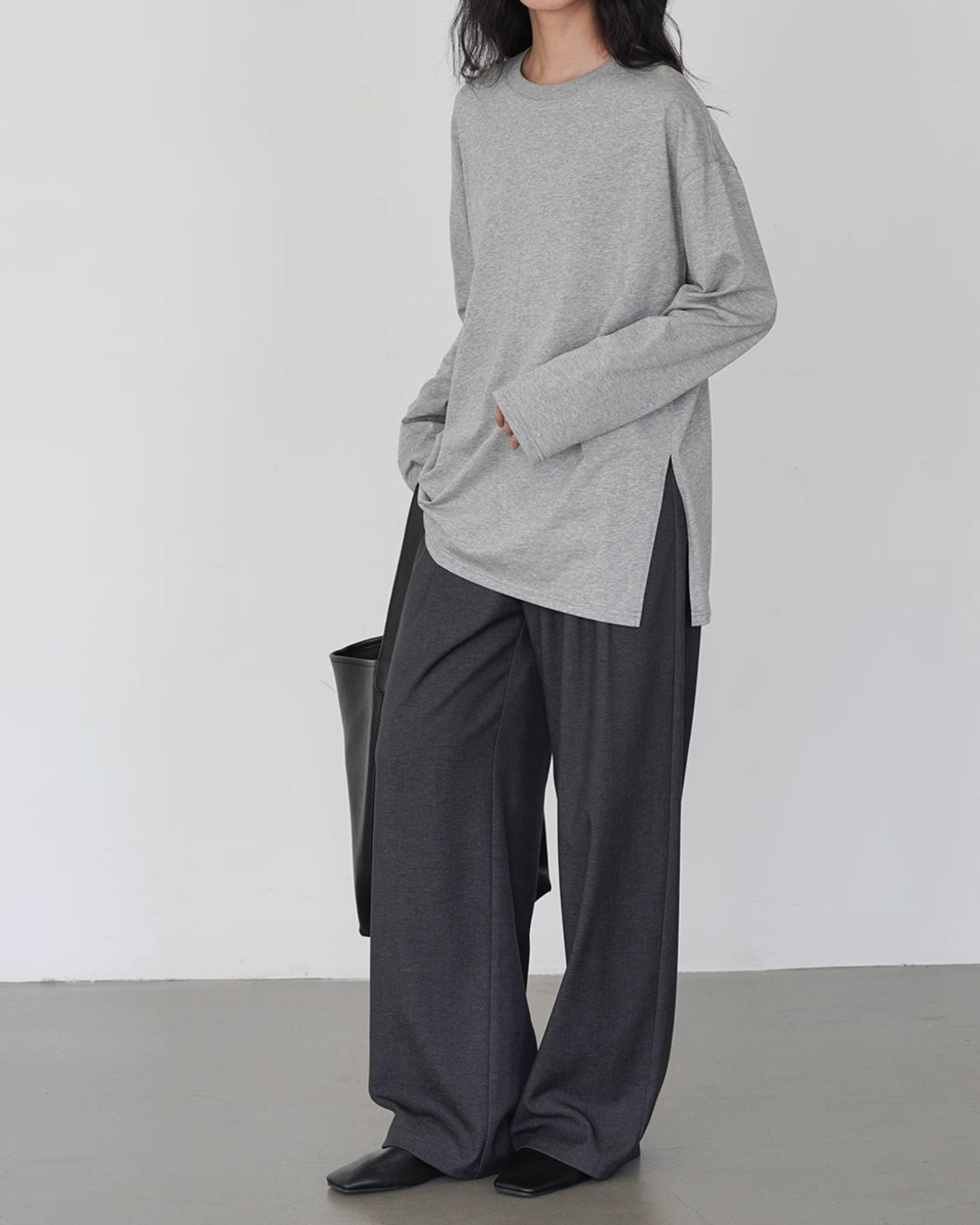 Side slit long T-shirt　T20474