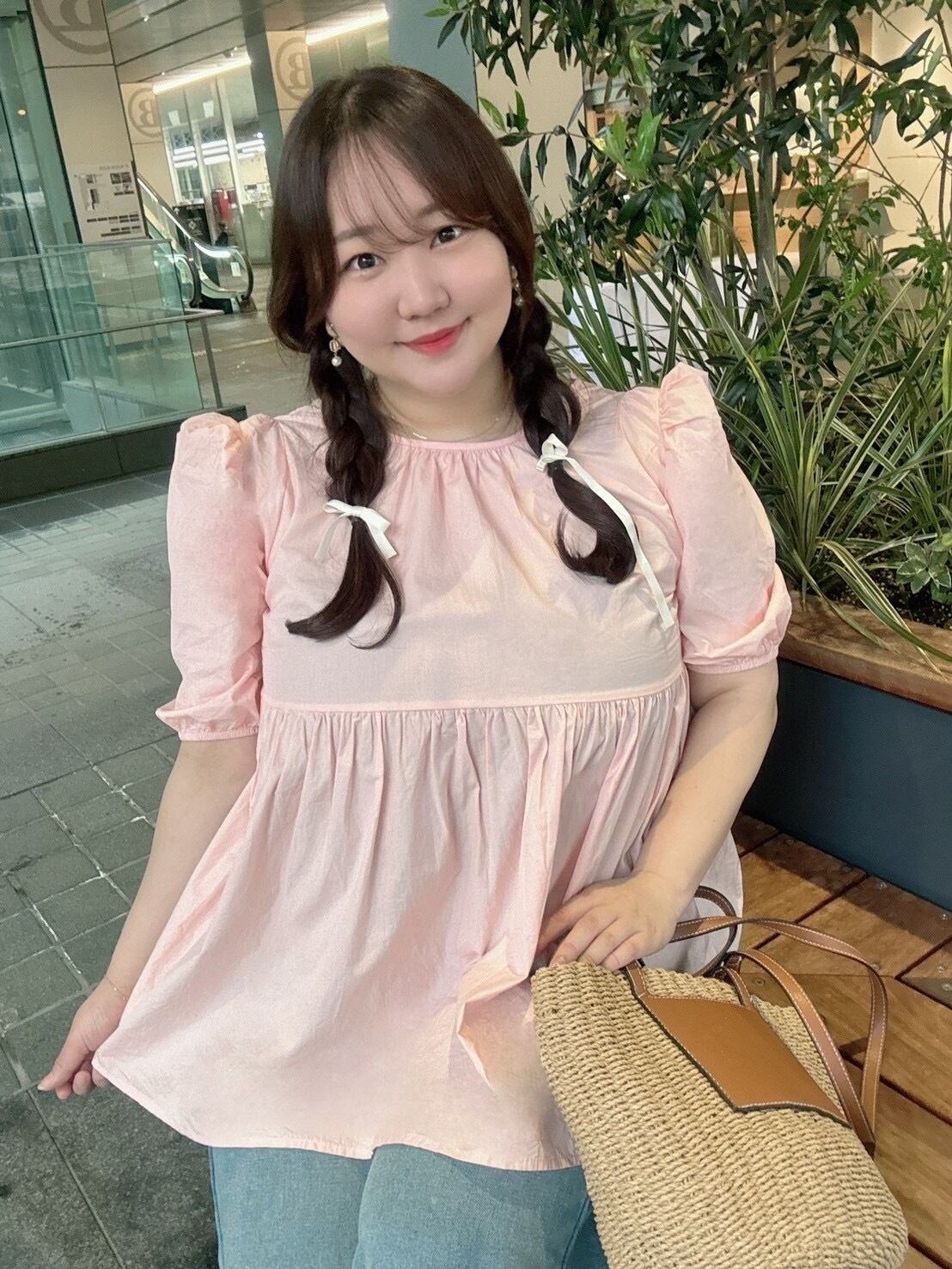 体型カバーも可愛いも叶う優秀アイテム バックリボンペプラムブラウス 半袖 リボン 大人可愛い フェミニン デート おでかけ 大きいサイズ 韓国 CH8878