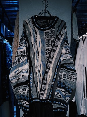 【D4C】90's vintage "TUNDRA" mulch color design 3D knit pullover