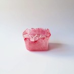 いちごのかき氷のような花瓶