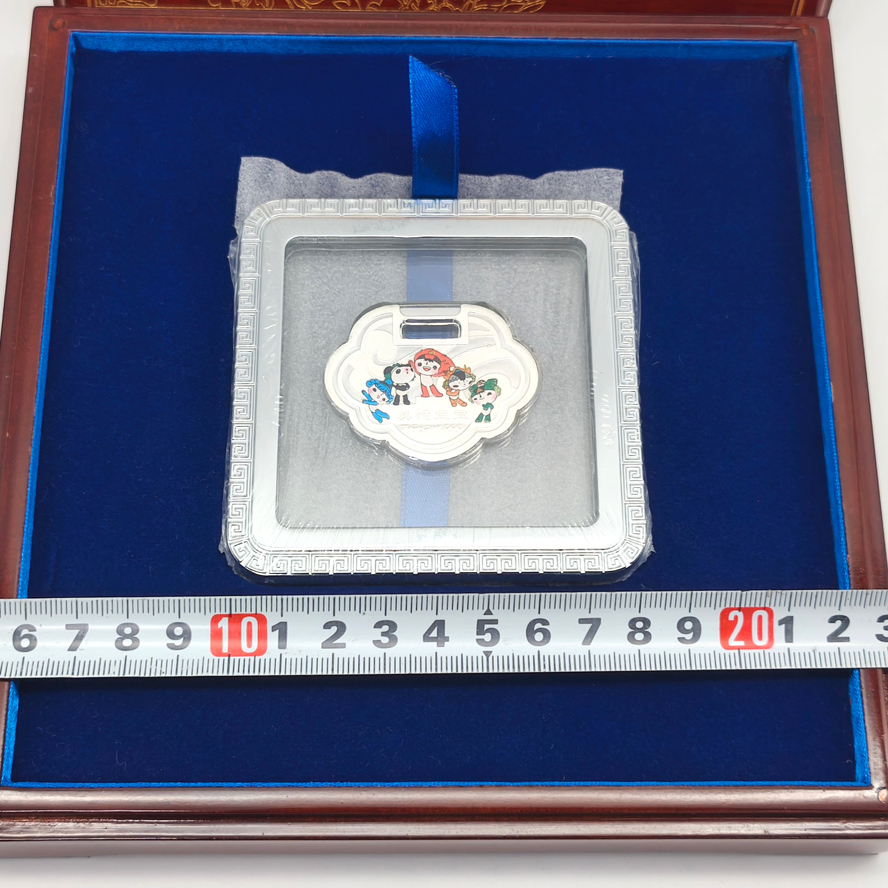 2008北京オリンピック記念銀章・奥运宝宝锁形纪念银章・福娃・純銀 2008北京オリンピック記念銀章・奥运宝宝锁形纪念银章・福娃・純銀