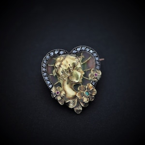 Art-Nouveau Plique a jour enamel brooch アール・ヌーヴォー プリカジュールエナメル　ブローチ