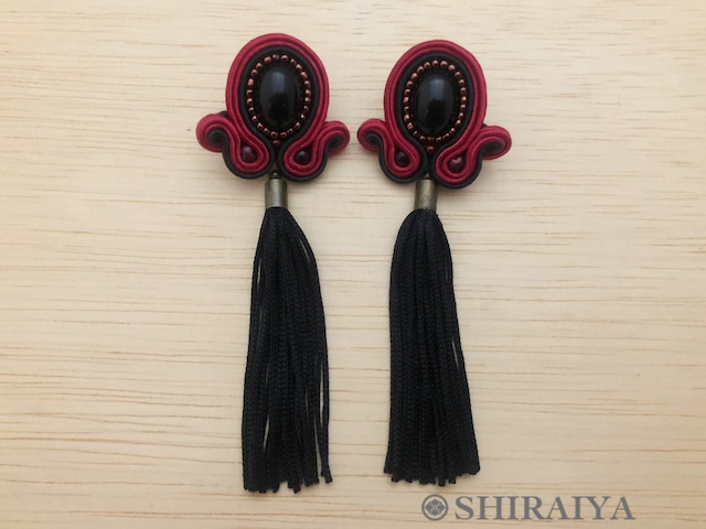 Soutache ソウタシエ　イヤリング〜濃紅