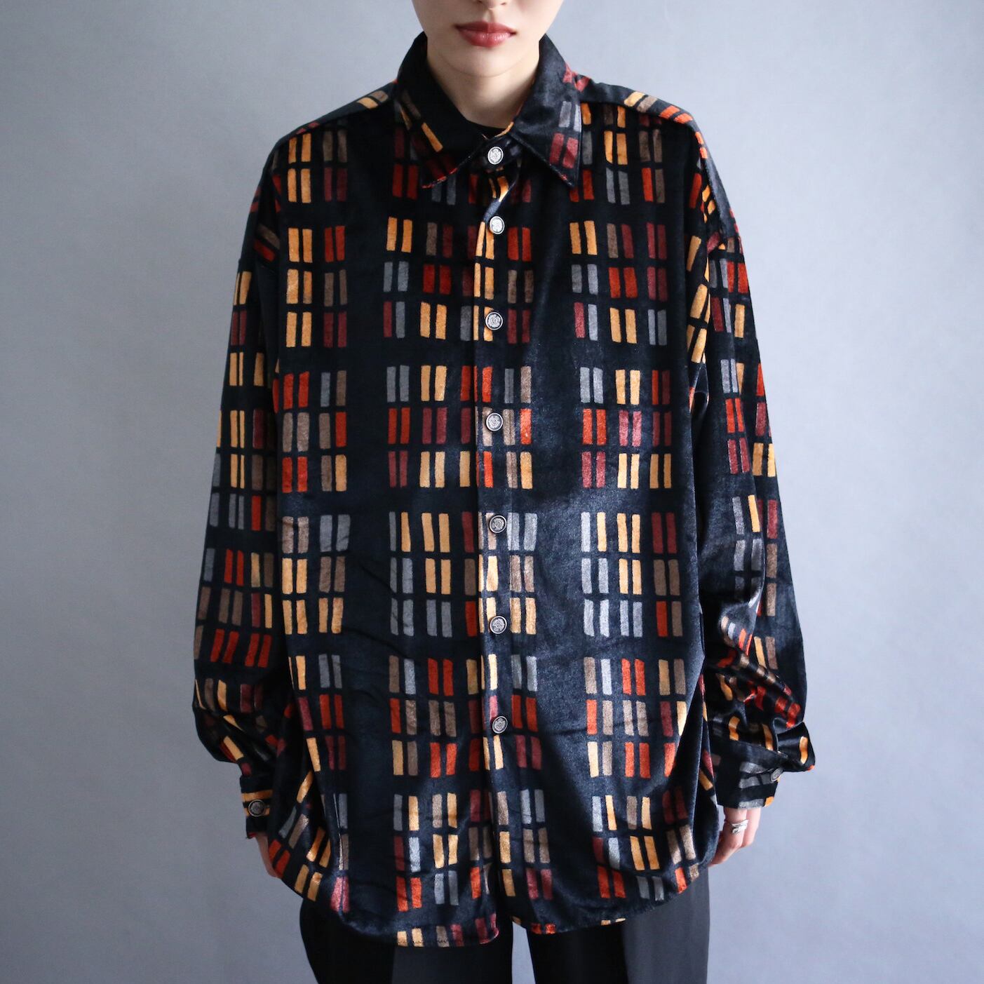 autumn color many square pattern loose velours shirt