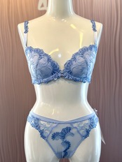 ドレッシングフローラル モールドカップブラジャー32.34サイズ リズシャルメル