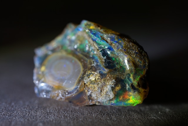 エッグ・イン・オパール Opal Egg 826