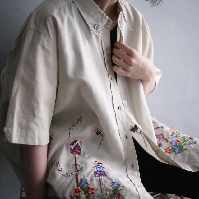 "刺繍" colorful peaceful world  loose h/s shirt