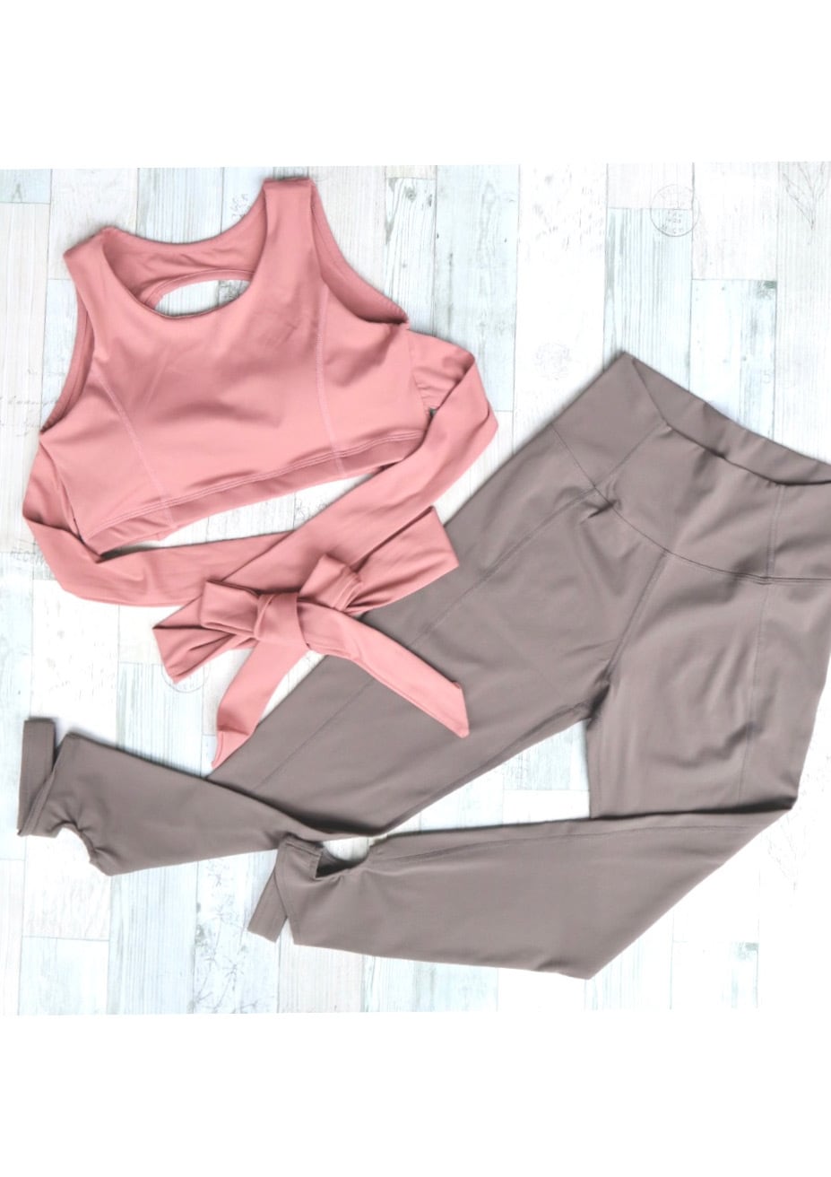 SET UP 】ピンクグレー×リボン | PRANA YOGA インポートヨガウェア専門店