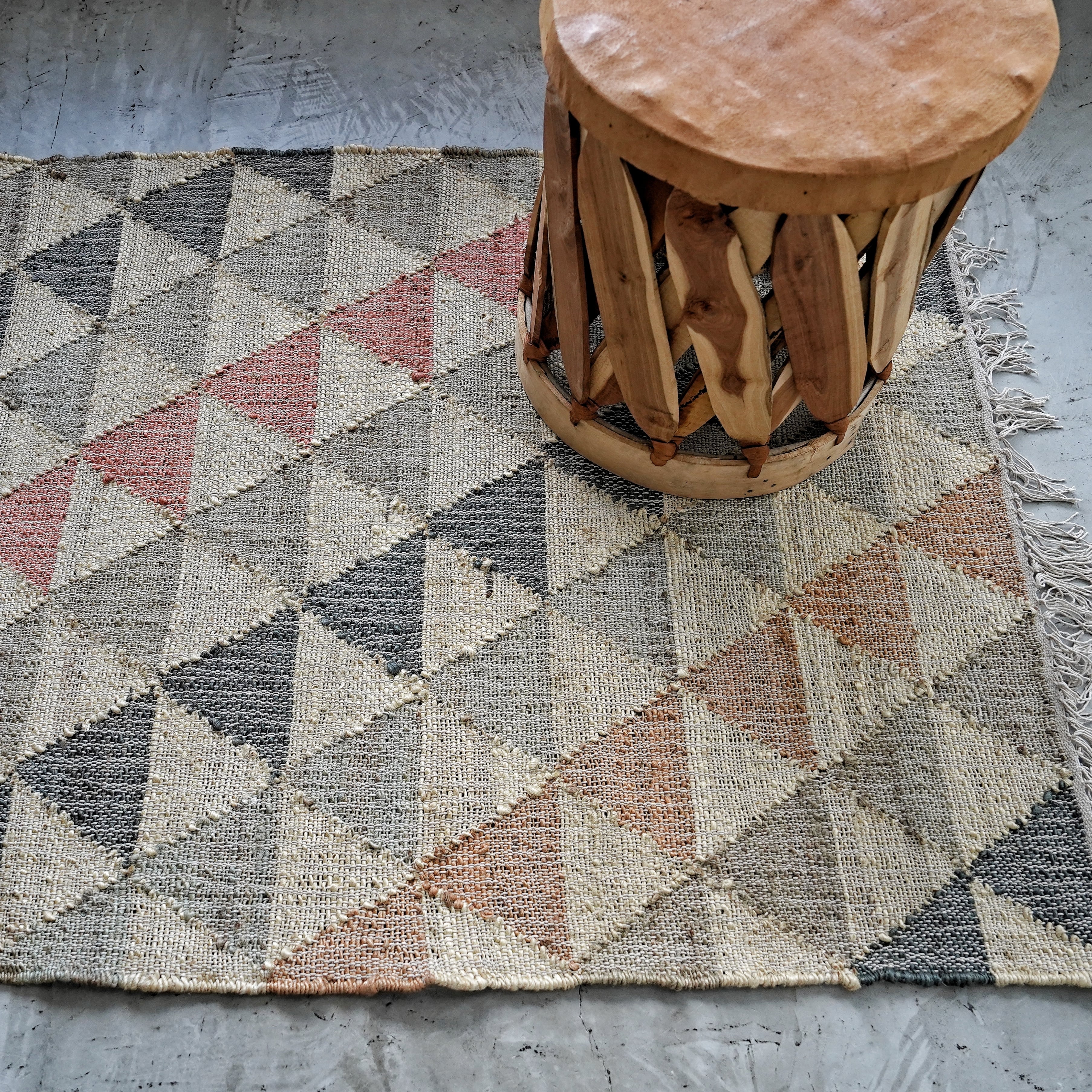 インドキリムラグ 90cm×130cm