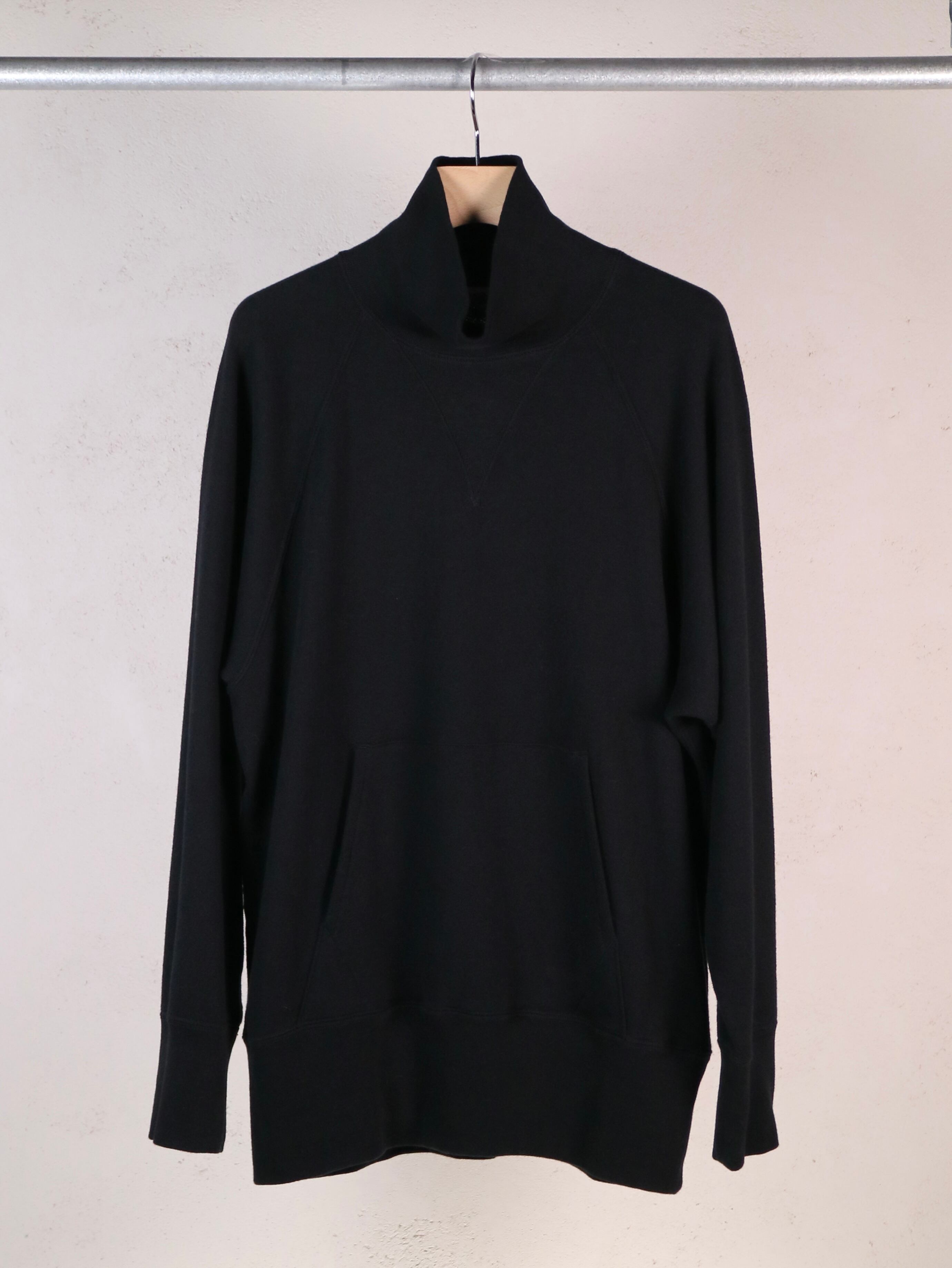 FilMelange（フィルメランジェ）コンフォート裏毛ハイネック『RAFE