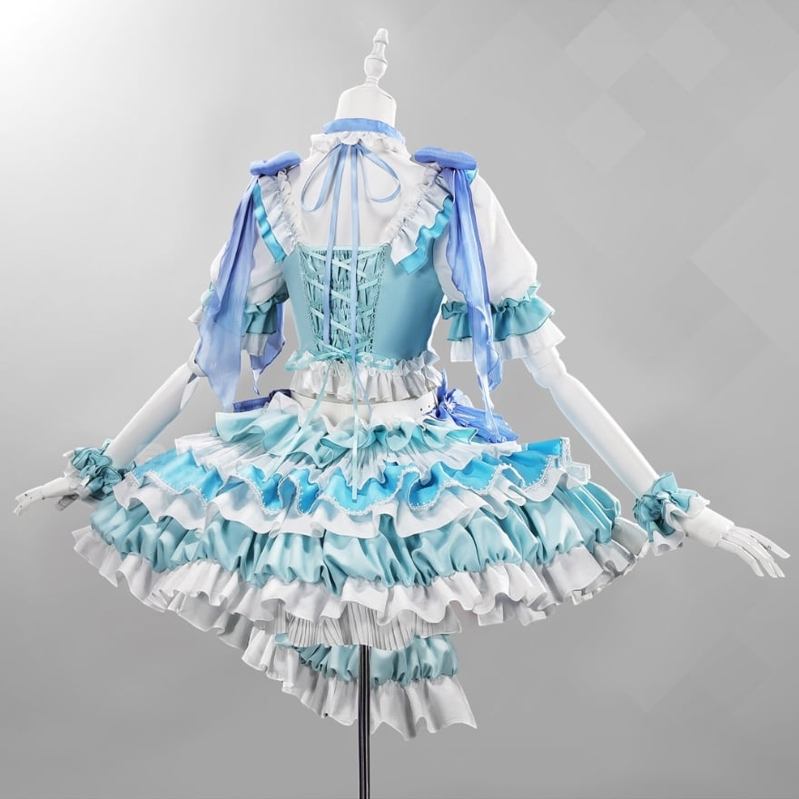 幻想的なアクアブルーのアイドルドレスセットアップ 豪華多重フリル