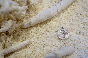 LIFE is オリジナルハワイアンジュエリーネックレスBOX付き（シルバー）￥7900＋tax