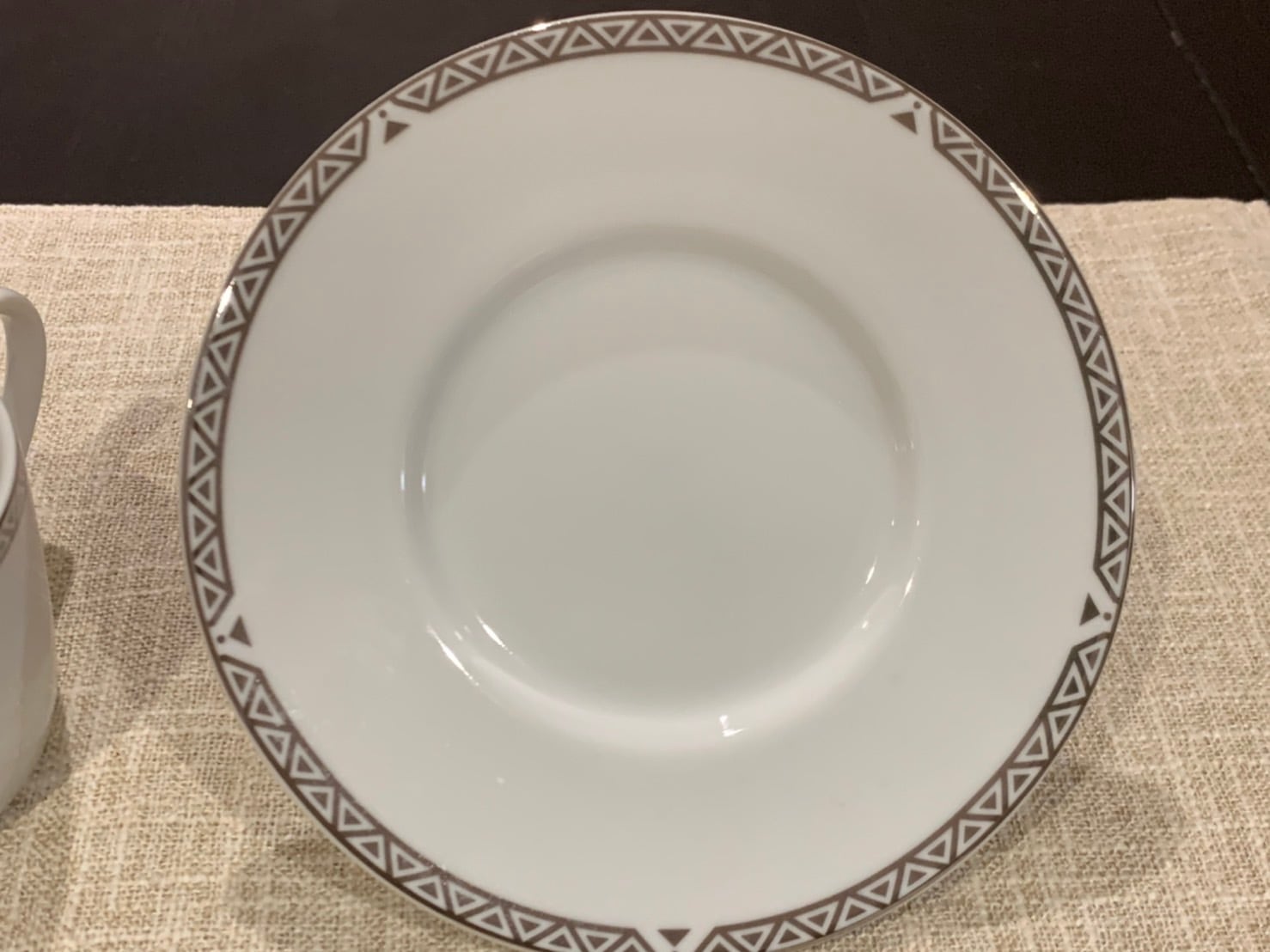 ロイヤルドルトン （2008-2009年頃）プラチナシリーズ コーヒーカップ