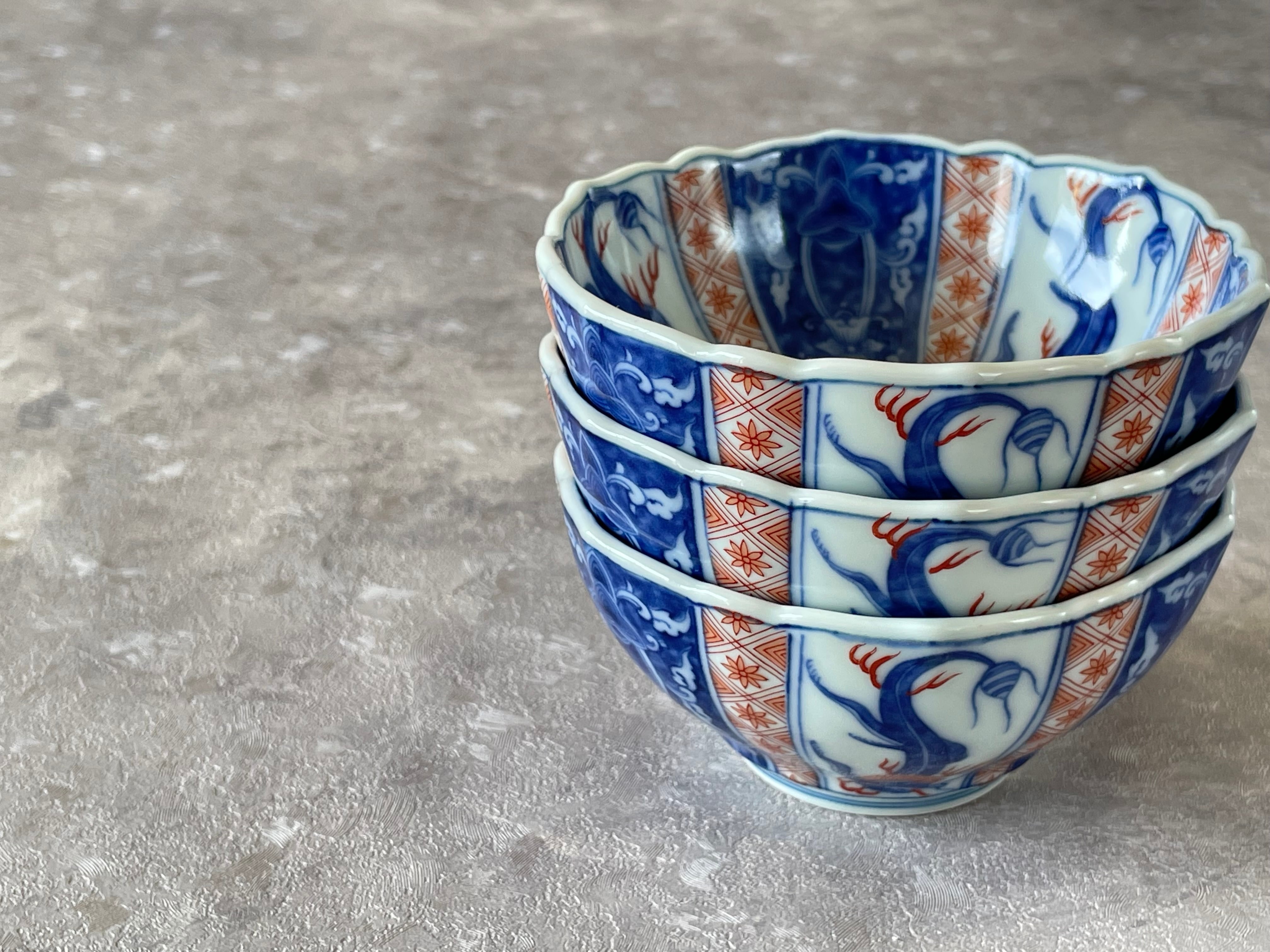 有田焼 染錦内外地紋三方龍絵小鉢 / 10cm | FUCHIGAMI TOJIKI