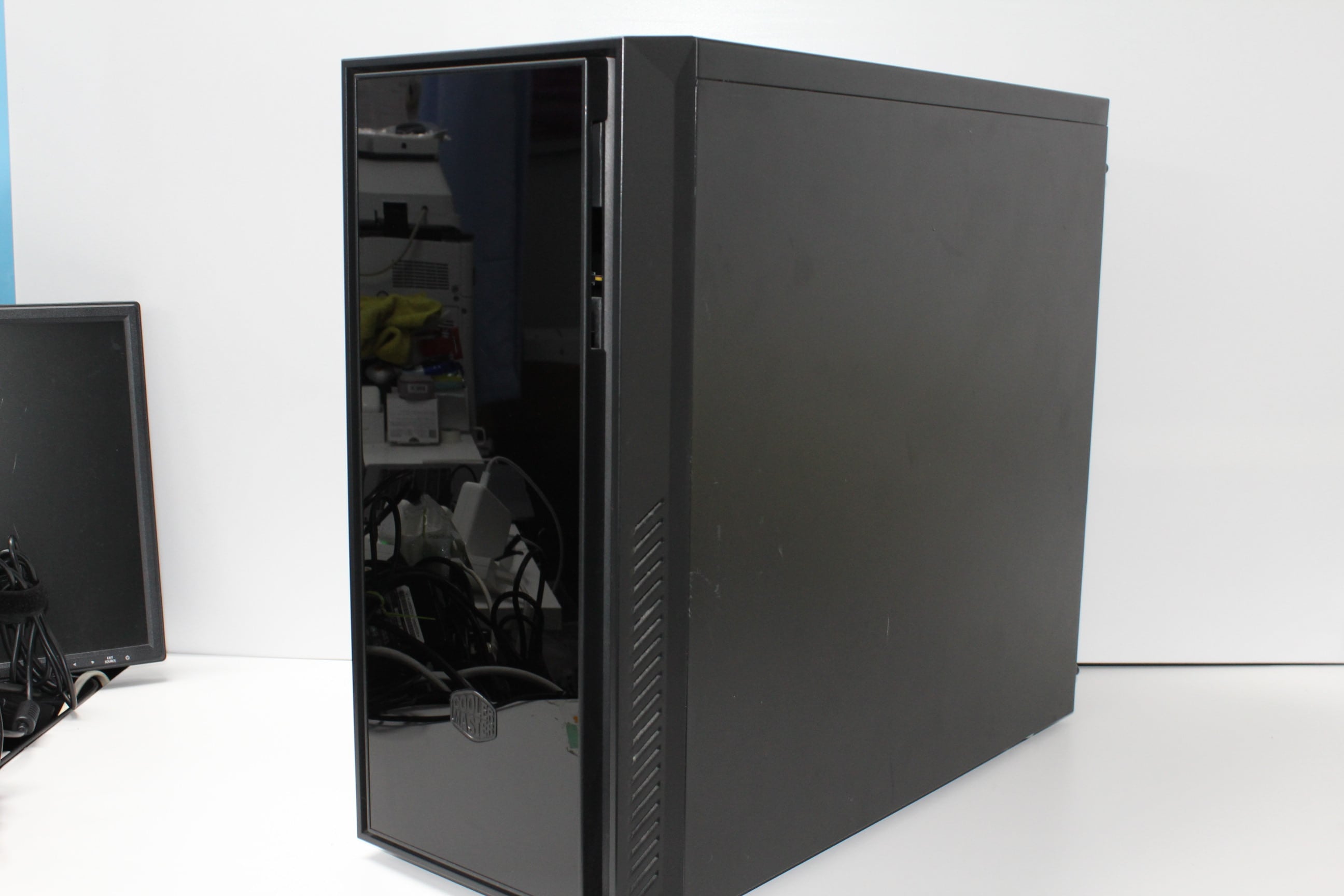 【中古デスクトップPC】Lenovo〈Think Centre M70q Gen3〉Intel Core i3/SSD256GB/メモリ8GB ⑤ 中古デスクトップPC】Lenovo〈Think Centre M70q Gen3〉Intel Core i3