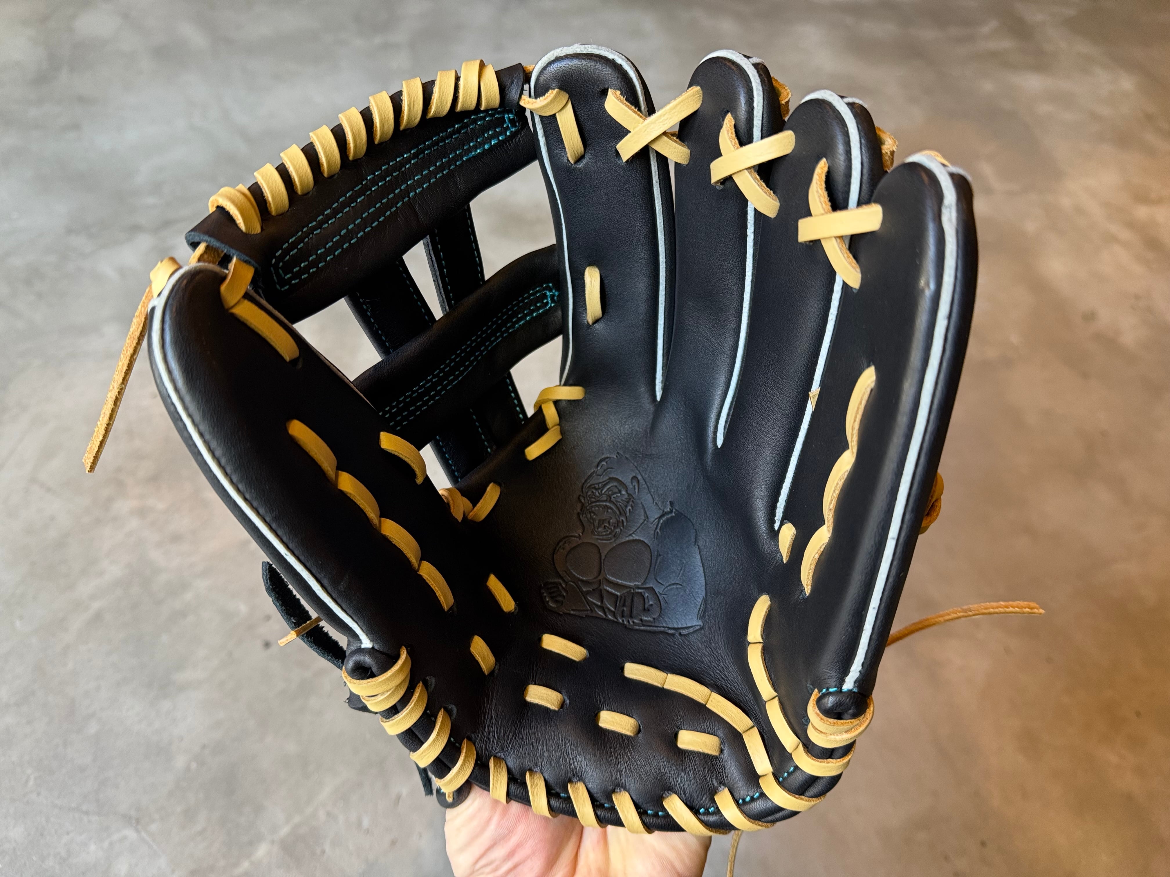 GS グローブ 限定モデル【GS】ジュニア用グローブ “L” ブラック×ブルーラベル