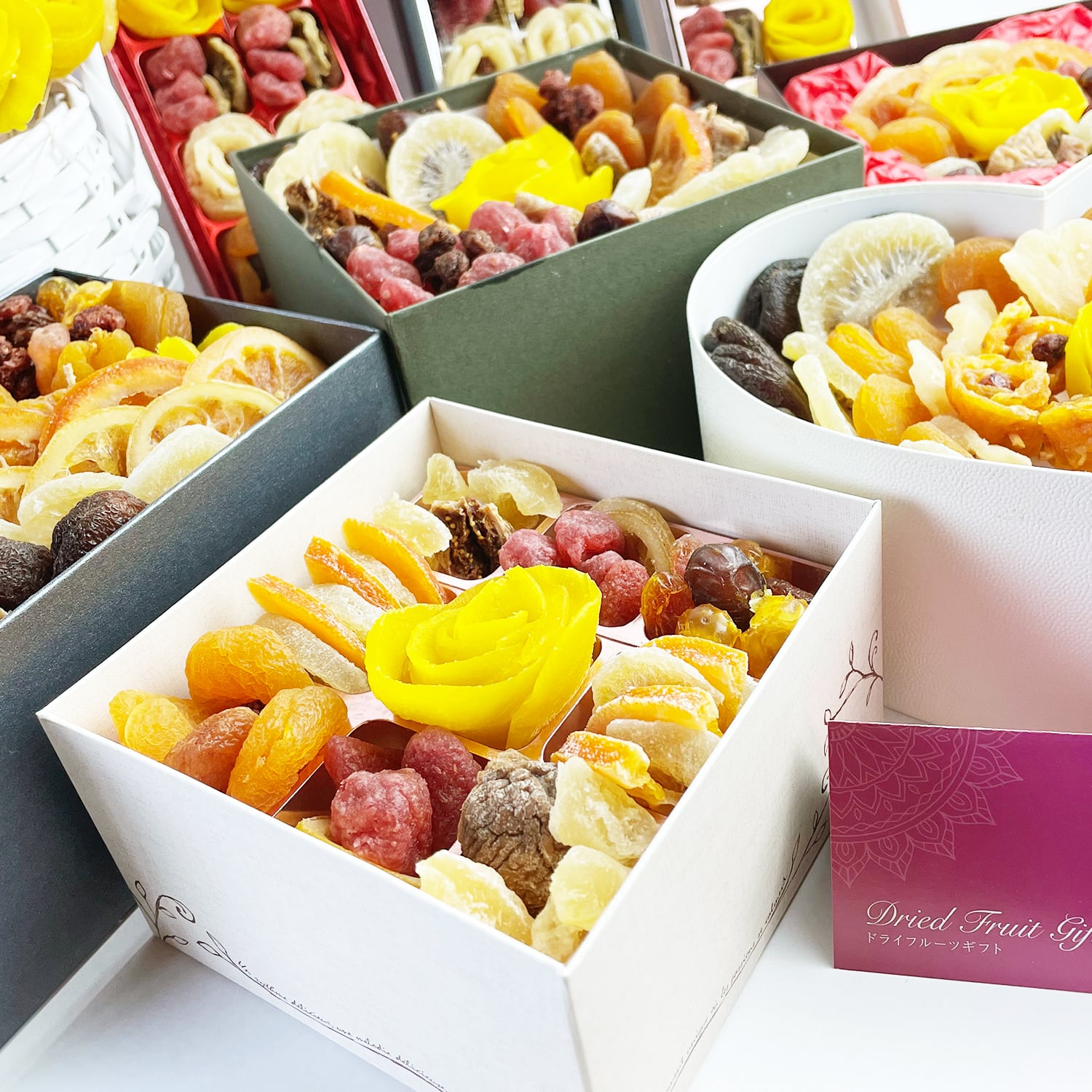 ご当地キティ　根付け　フルーツ　食べ物シリーズ　いちご　落花生　マンゴー　いくら ご当地キティ 根付け フルーツ 食べ物シリーズ いちご 落花生
