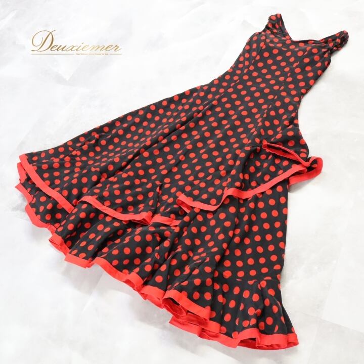 【フラメンコ衣装】赤黒×水玉模様 ワンピース ドレス フリル 美品：フラメンコ衣装】フラメンコドレス 赤黒 水玉模様 美品
