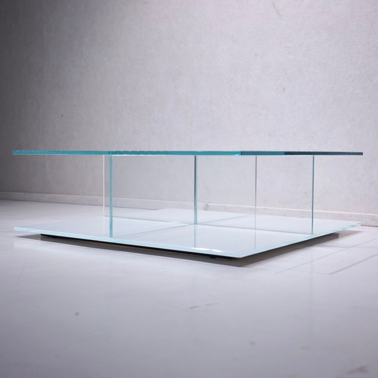 Cassina カッシーナ MEX メックス ローテーブル センターテーブル リビングテーブル コーヒーテーブル ガラステーブル スクエア テーブル モダン ホテルライク ラグジュアリー