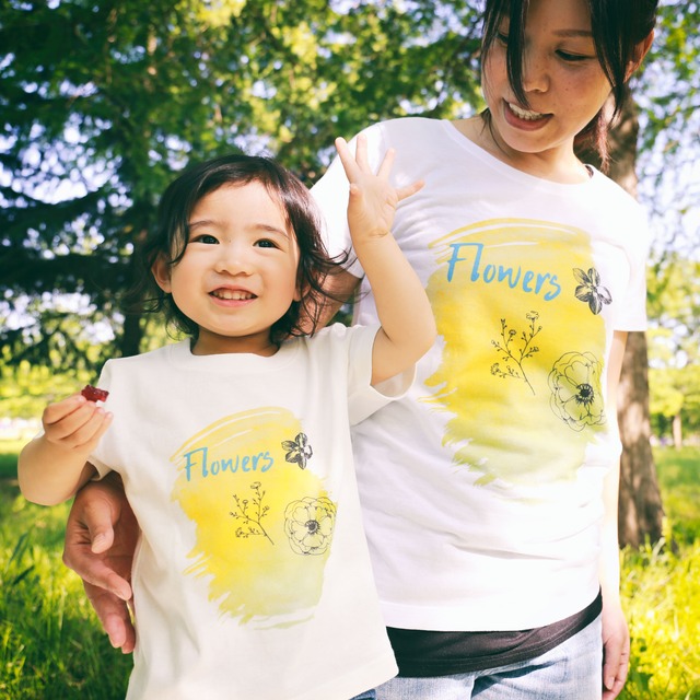 【2枚セット】ママとキッズのおそろいリンクコーデTシャツ flowersTシャツ