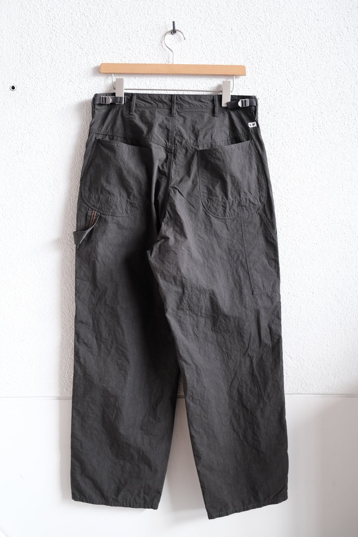 ENDS and MEANS＜エンズアンドミーンズ＞Double knee painter pants